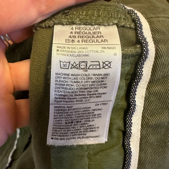 GAP Olive Green cropped pants size 4R - Picture 5 of 5
